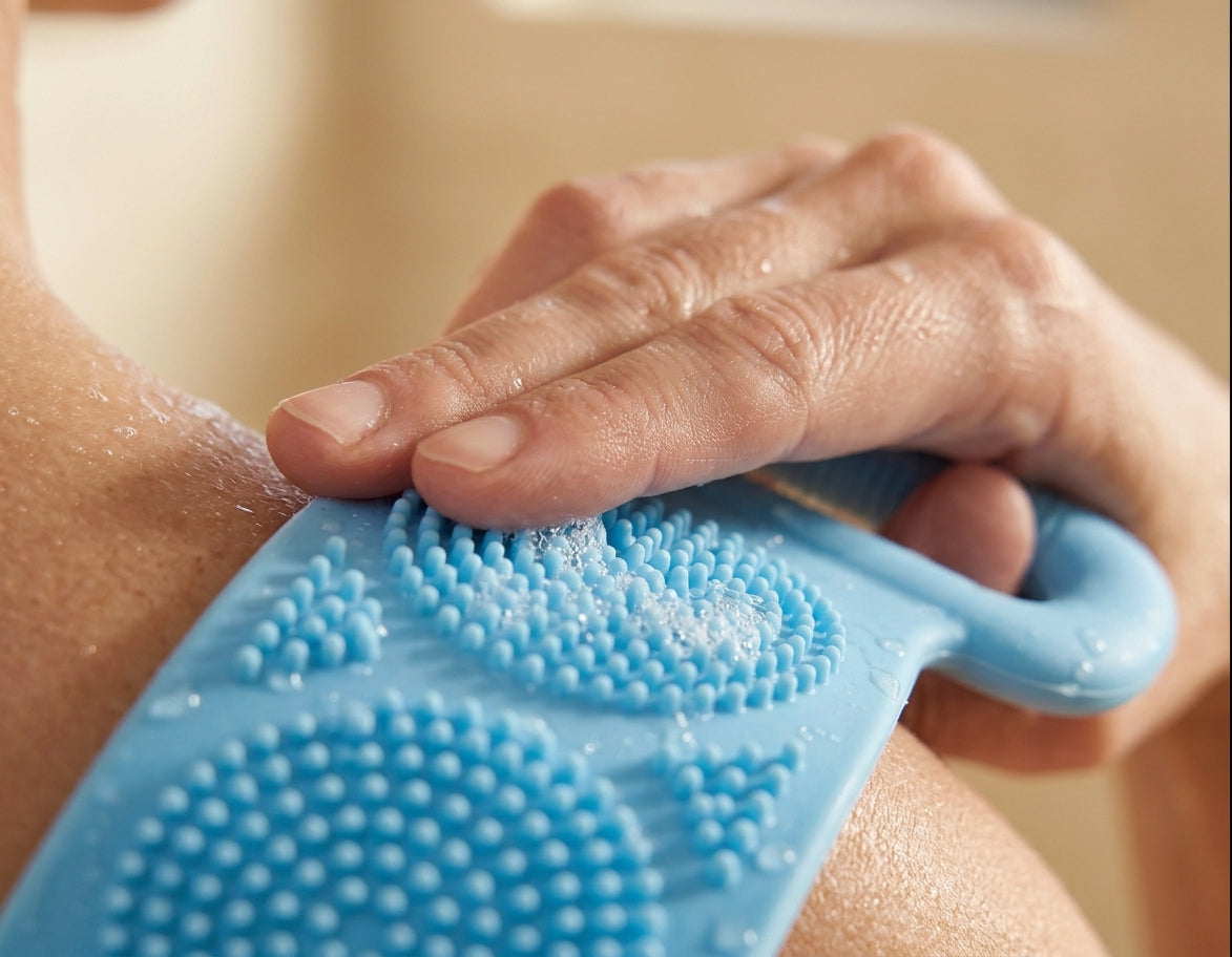 PÚRIVA Reach™ Silicone Back Scrubber